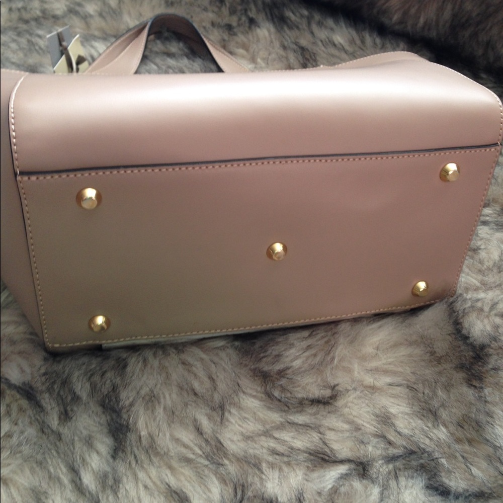 Italian Leather Handbag - Picture 7 of 8